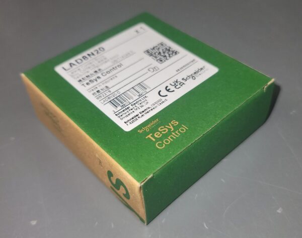 Green Schneider TeSys Control product box